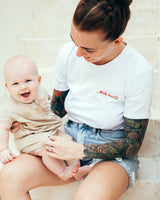 Playera de lactancia bordada milk bar