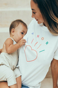 Playera de lactancia elegante, regalo ideal para el Día de la Madre.