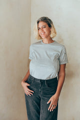 Playera de lactancia gris