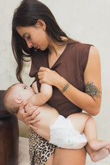 Playera de lactancia sin mangas café