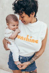 Playera de lactancia sin mangas sunshine