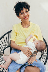 Playera de lactancia amarilla