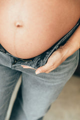 Jeans de maternidad gris
