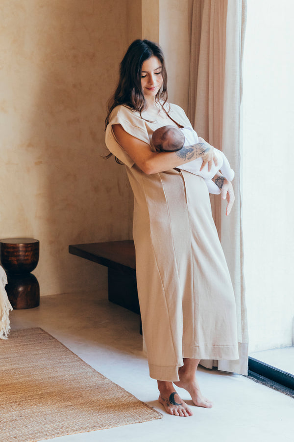 Vestido de lactancia beige